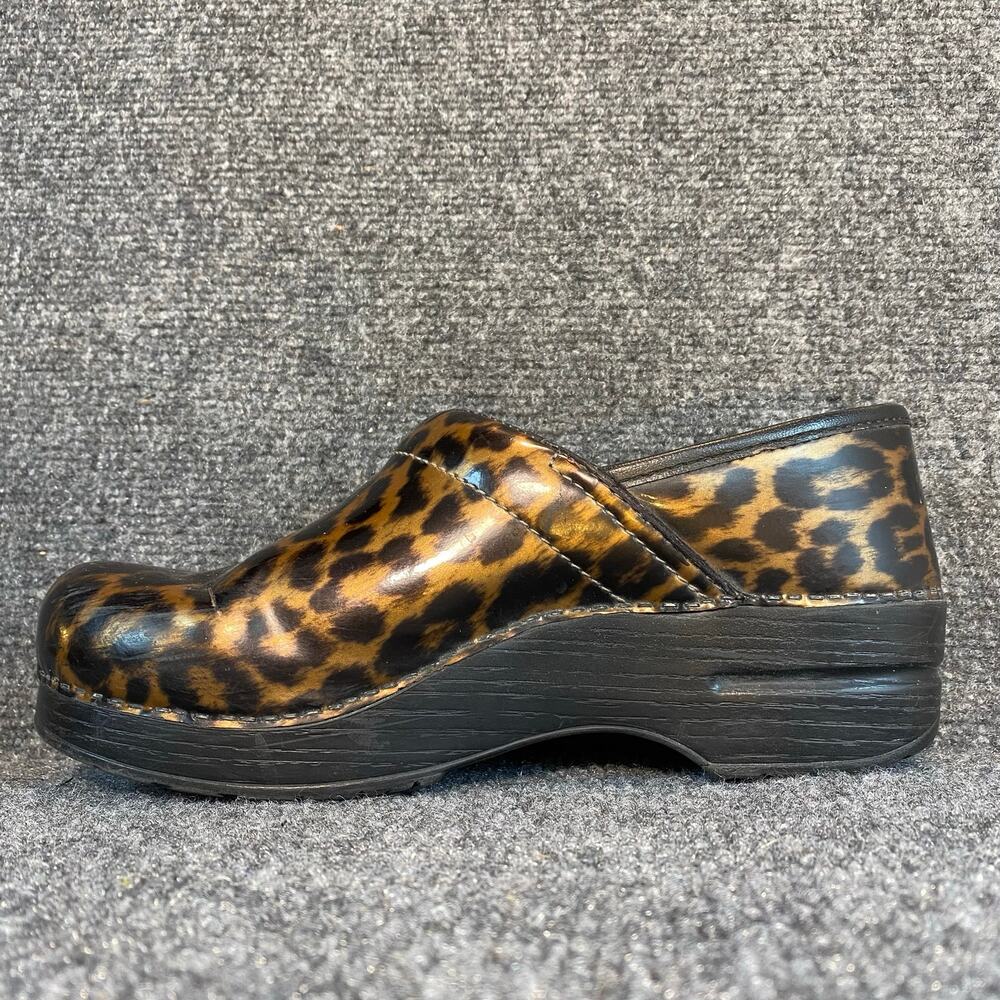 Dansko Leopard Print Leather Clogs Comfort Shoes Women’s Size EU 39 US 8.5-9